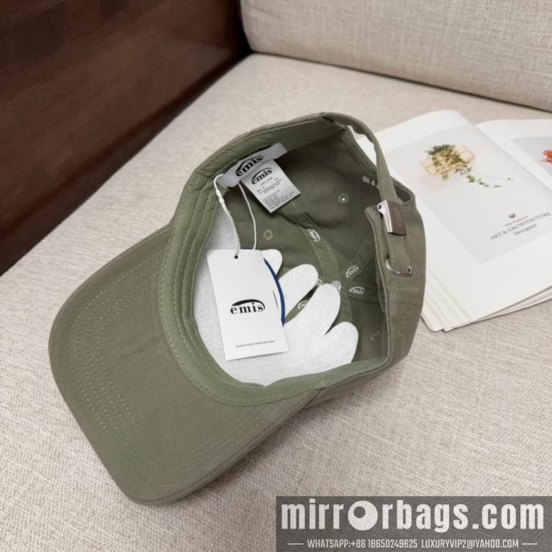 Emis Hat dx06