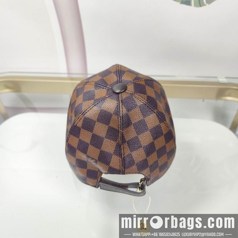 LV Hat dx127