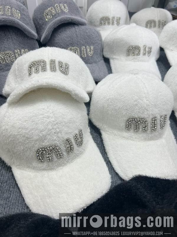 Miumiu Hat dx89