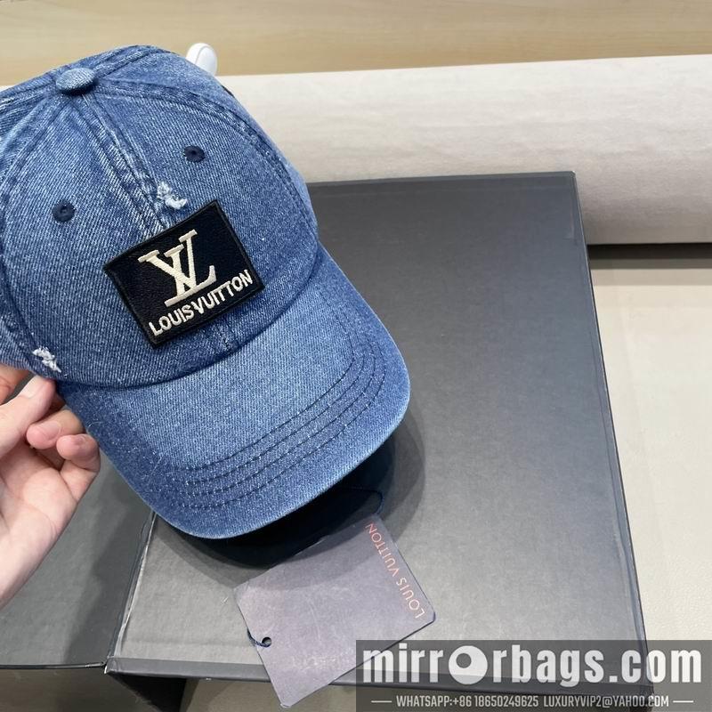 LV Hat 081402