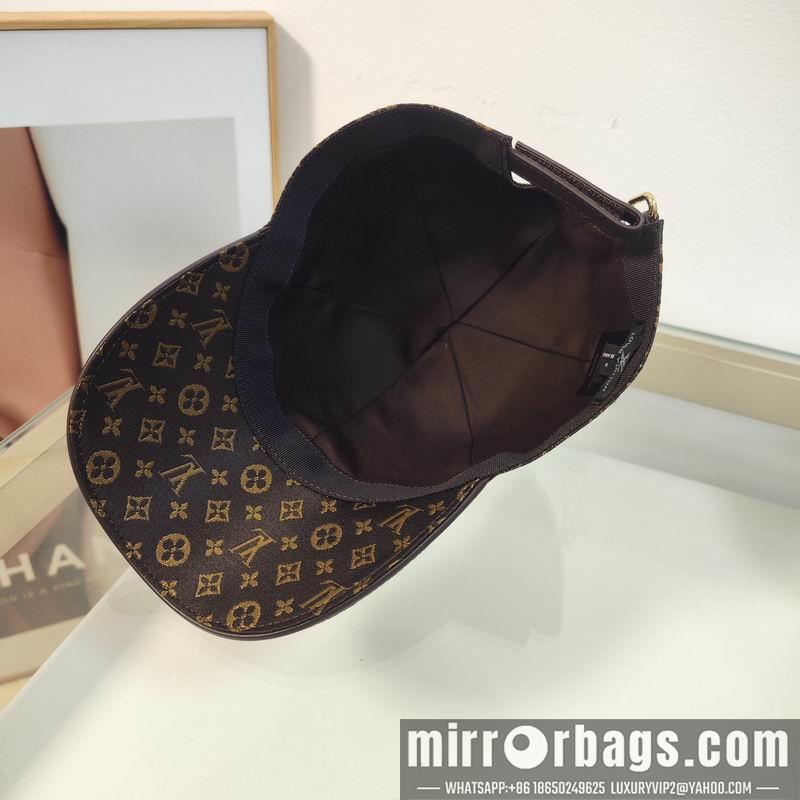 LV Hat dx139