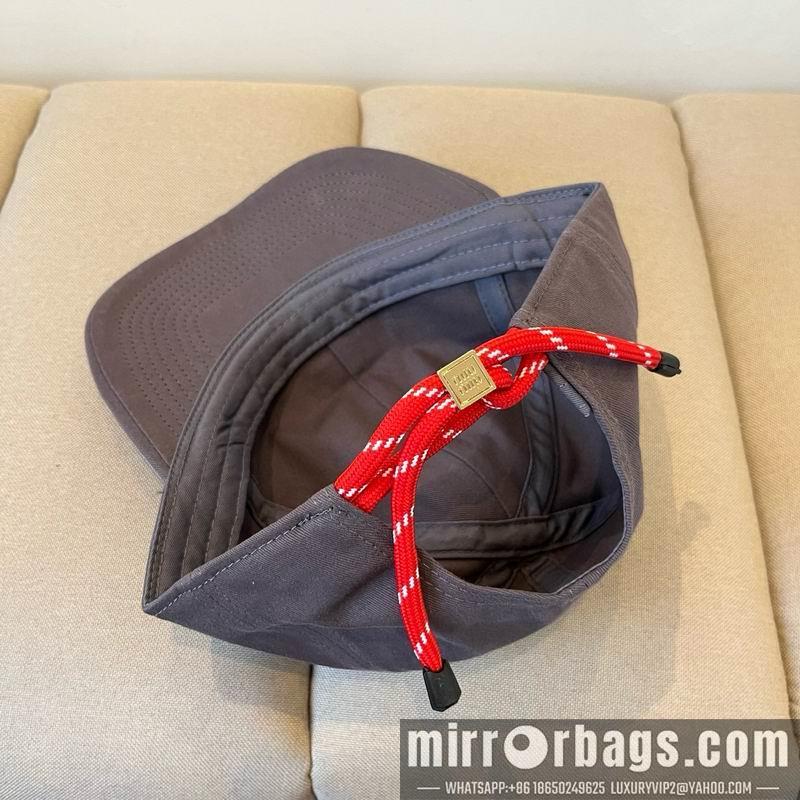 Miumiu Hat dx32