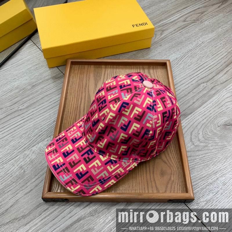 Fendi Hat dx105
