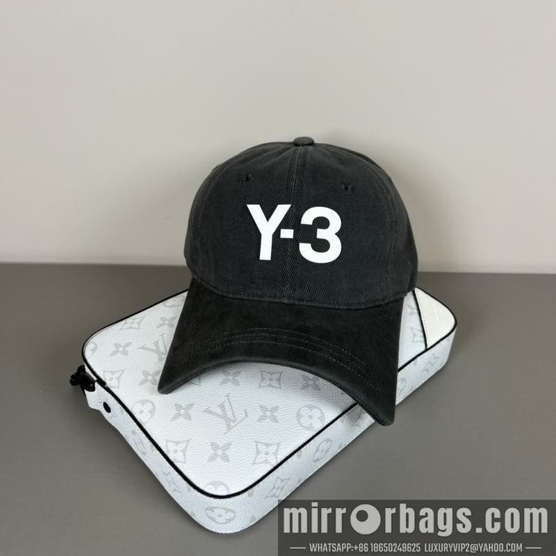 Yeezy y-3 Hat dx01