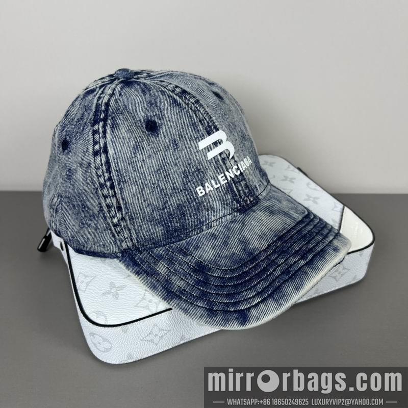 Balenciaga Hat dx29