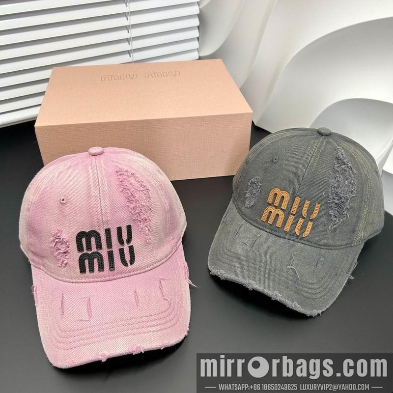 Miumiu Hat hm05