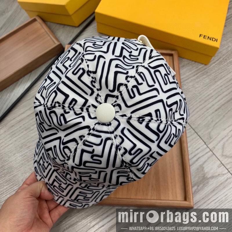 Fendi Hat dx100