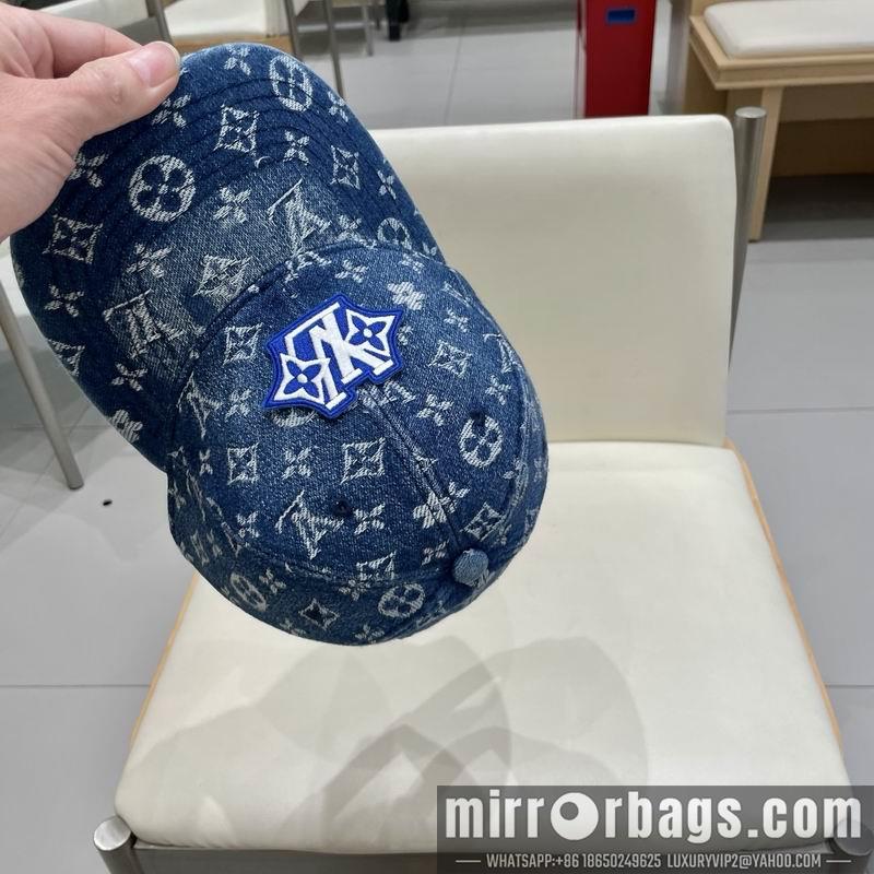 LV Hat 030747