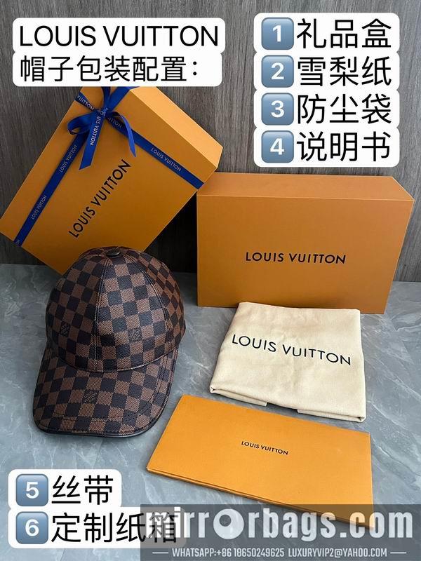 LV Hat dx28