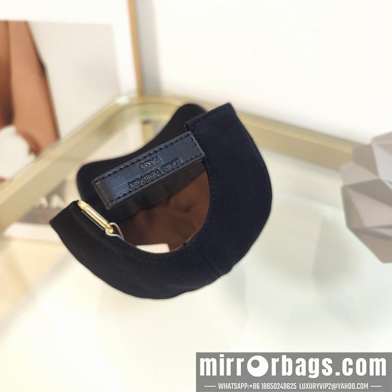LV Hat dx111