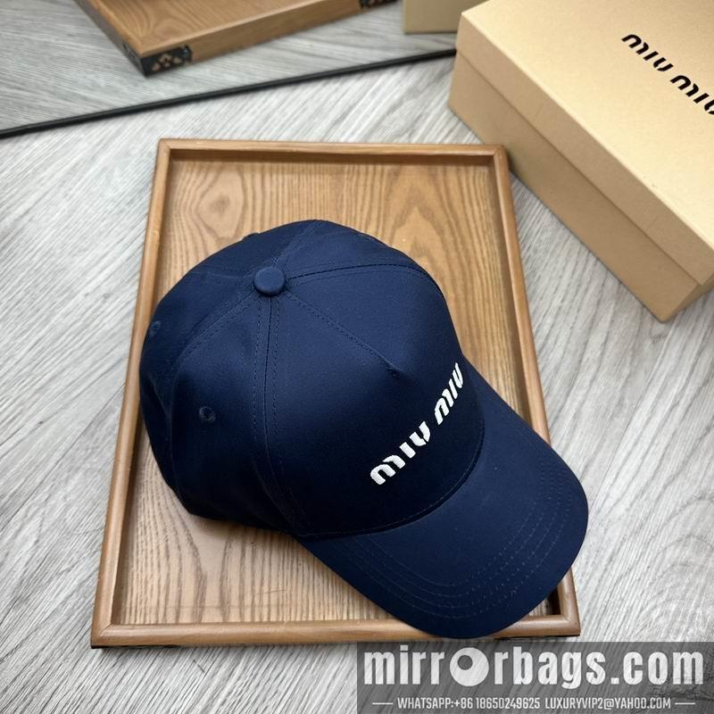 Miumiu Hat dx60