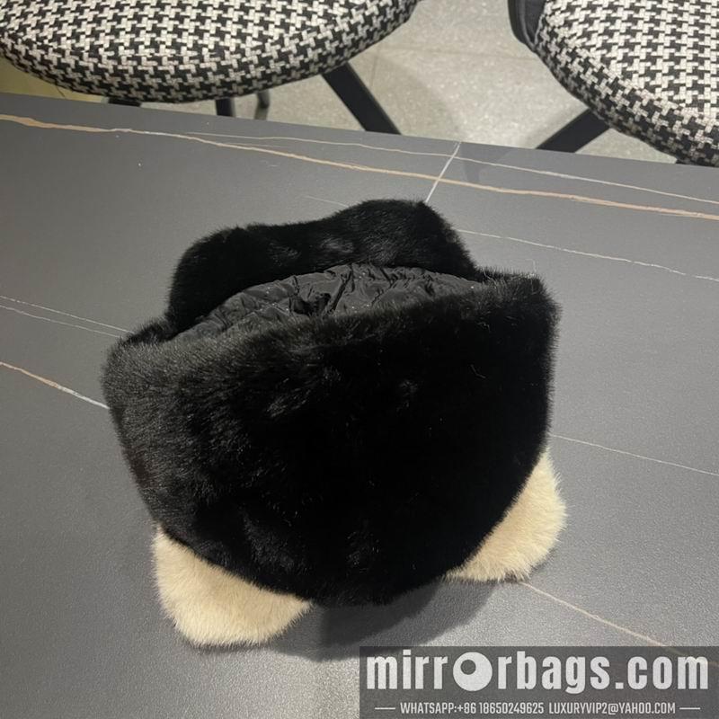 LV Hat 081004