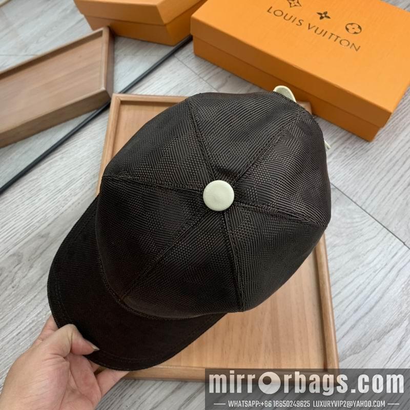 LV Hat dx152