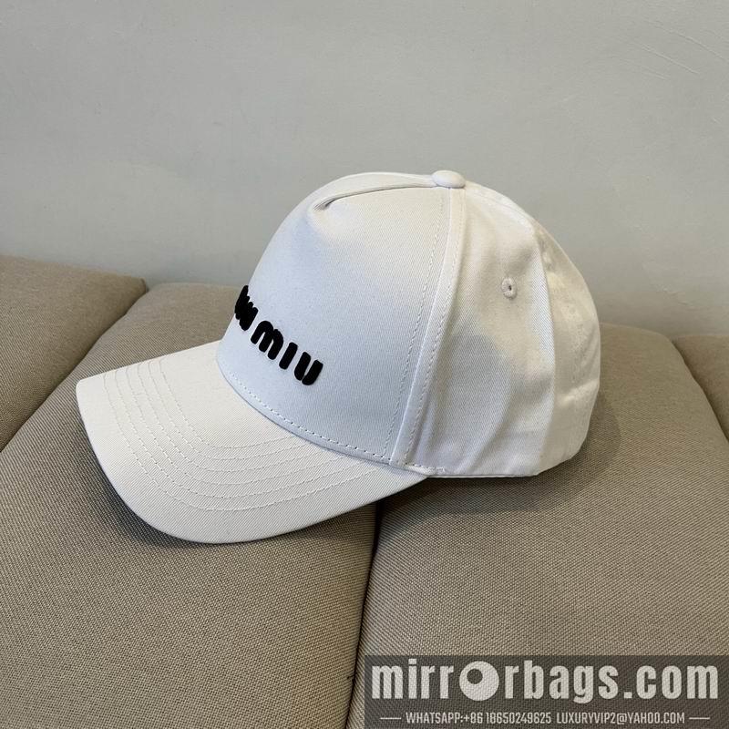 Miumiu Hat dx18