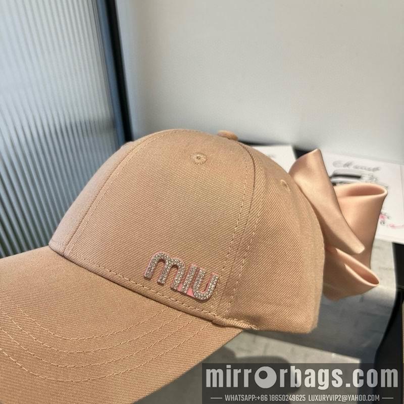 Miumiu Hat dx06