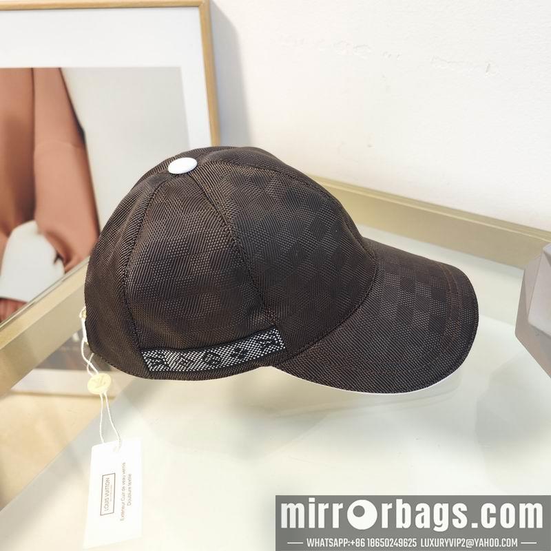 LV Hat dx114