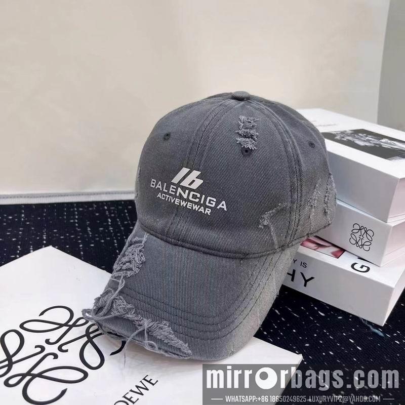 Balenciaga Hat dx91