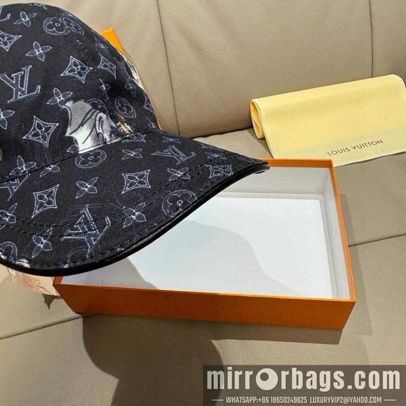 LV Hat dx118