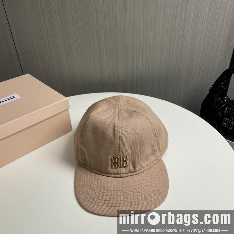 Miumiu Hat dx65