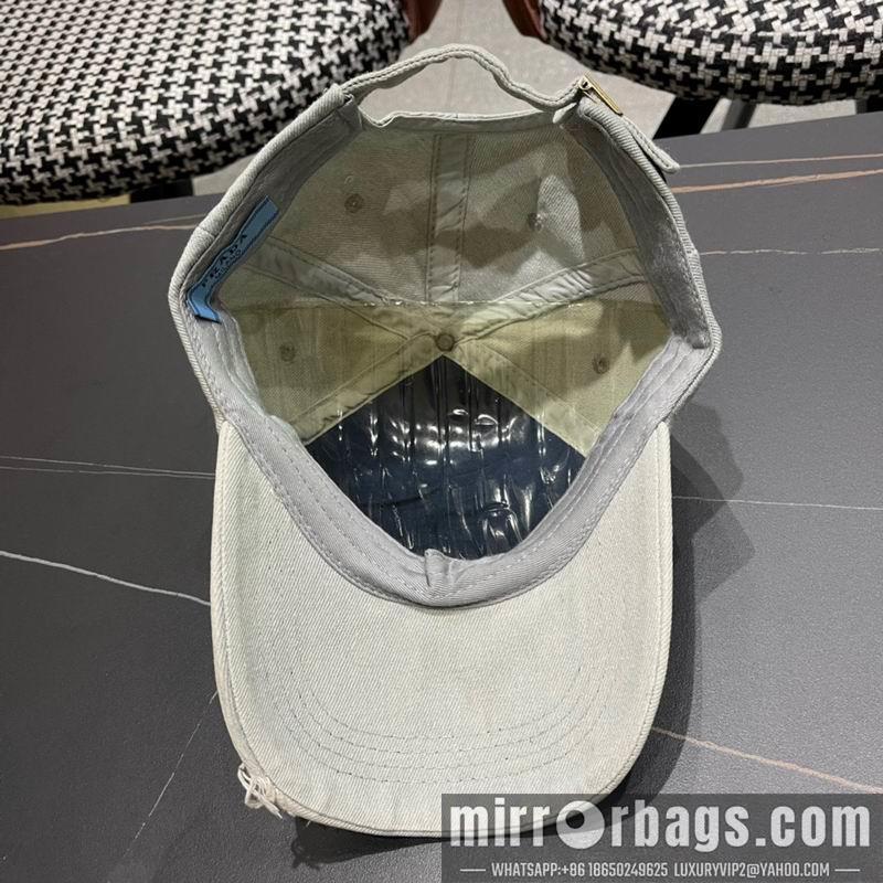 Prada Hat 042701