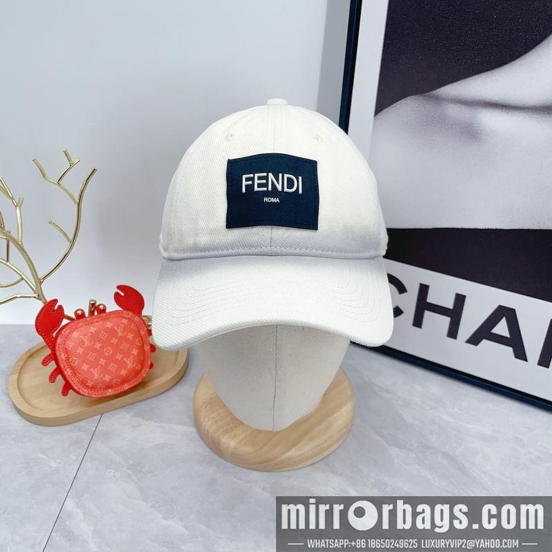 Fendi Hat dx70