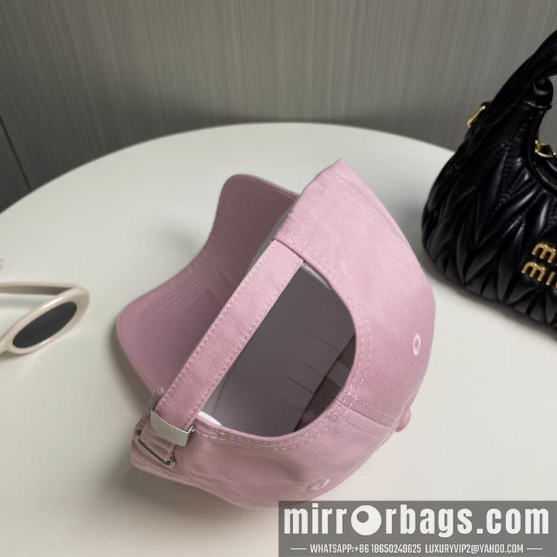 LV Hat 121402