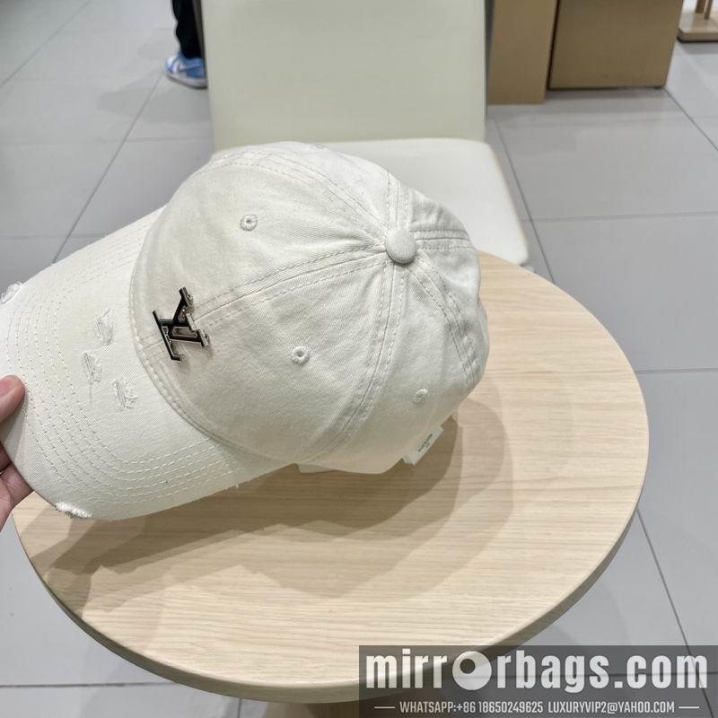 LV Hat 041405