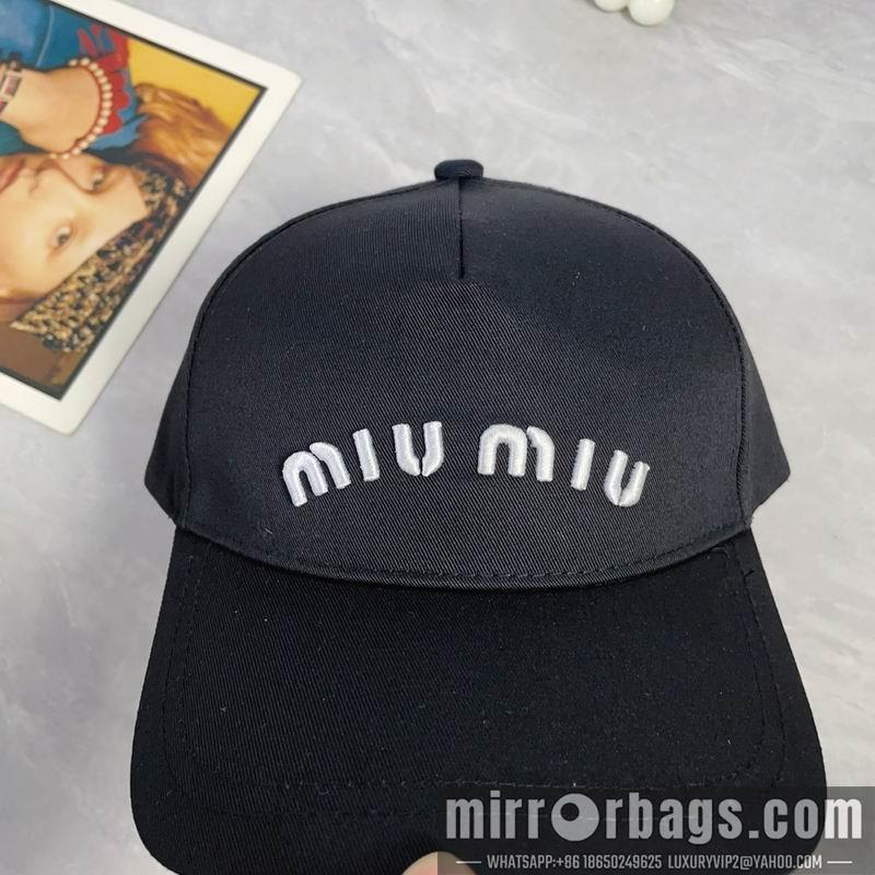 Miumiu Hat dx45