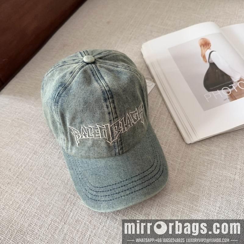 Balenciaga Hat dx39