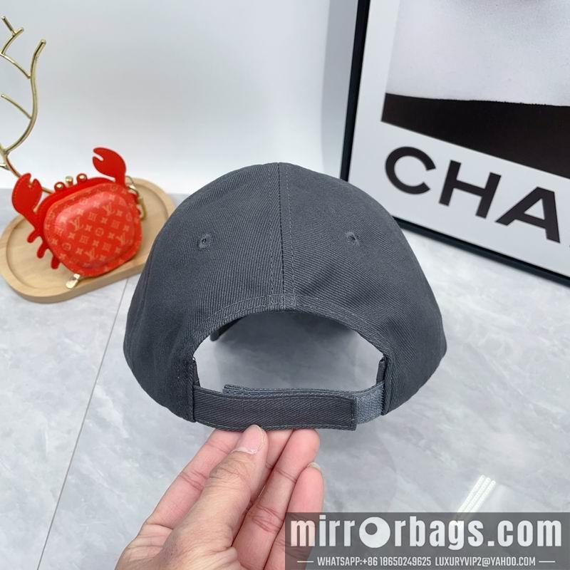 Balenciaga Hat dx124