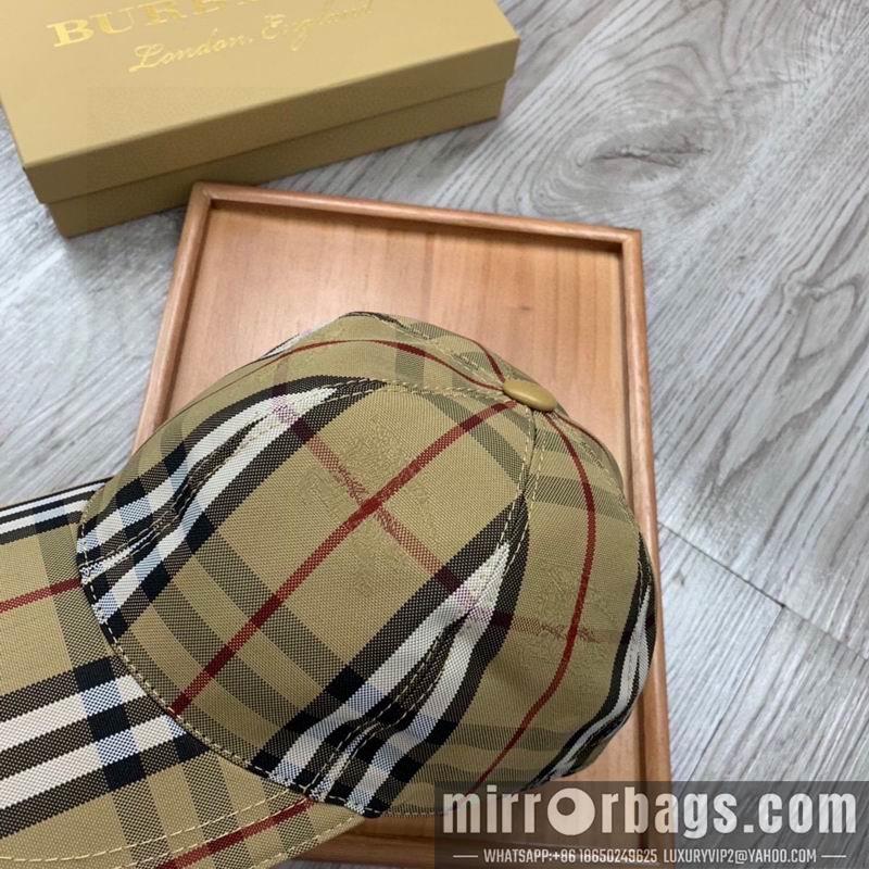 Burberry Hat32