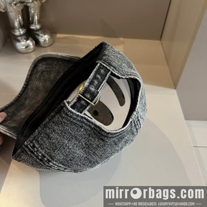 Celine Hat dx37