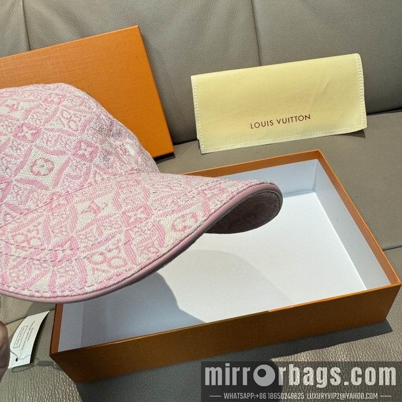 LV Hat dx121