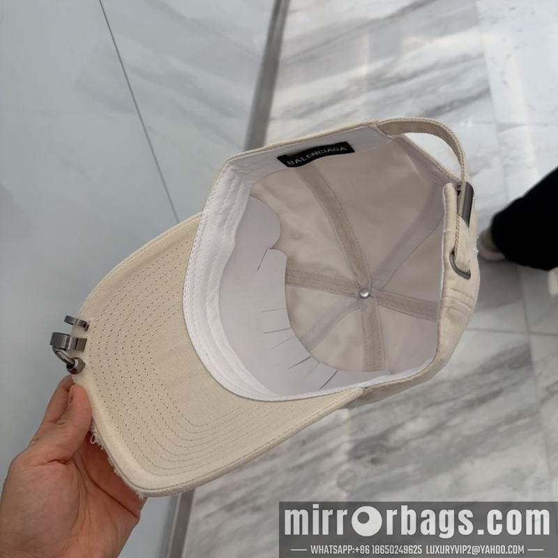 Balenciaga Hat dx78