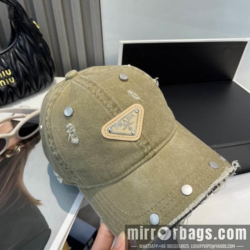 Prada Hat 040202
