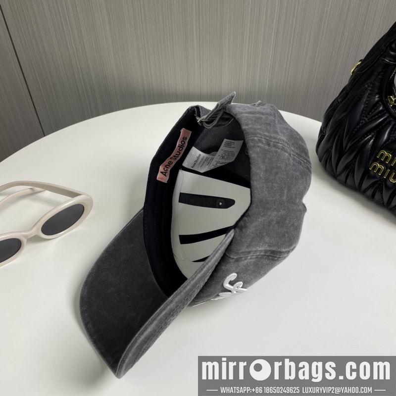 Acne Hat 121401