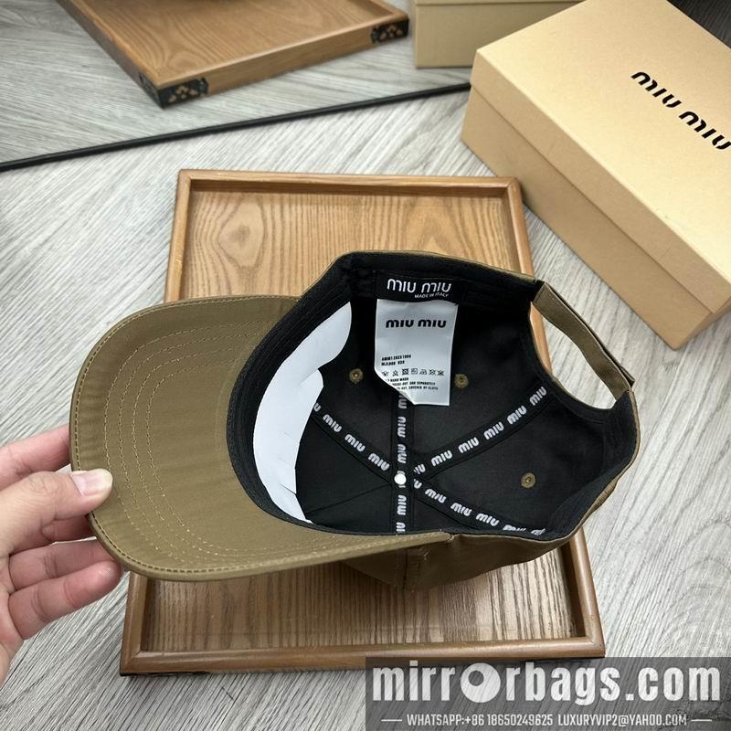 Miumiu Hat dx60