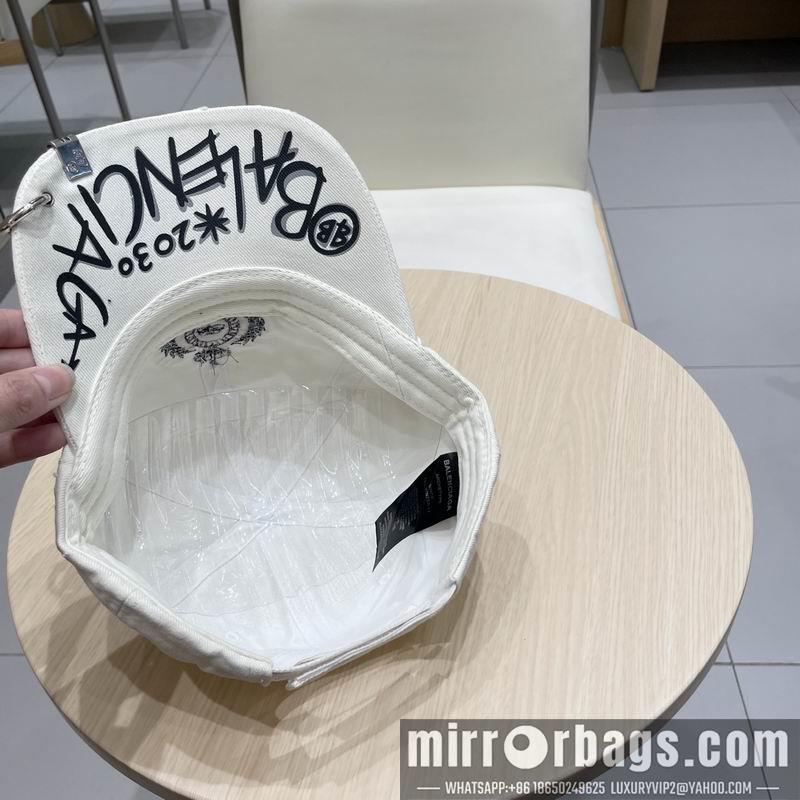 Balenciaga Hat 032001