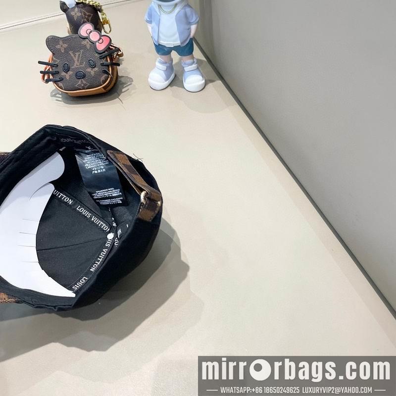 LV Hat 081803