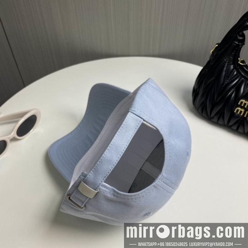 LV Hat 121402