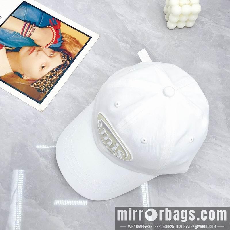 Emis Hat dx04