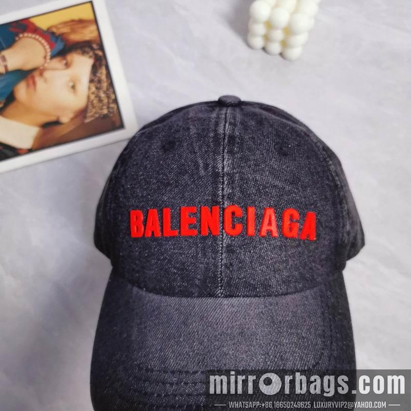 Balenciaga Hat dx33