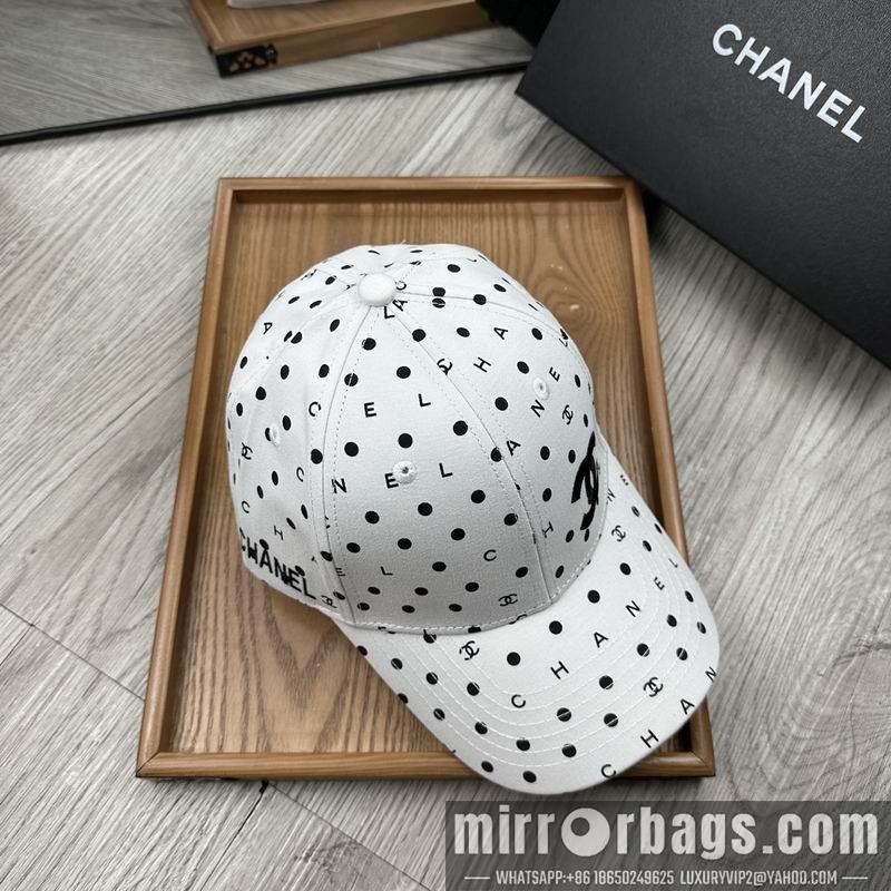 Chanel Hat dx40