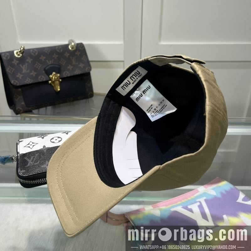 Miumiu Hat dx42