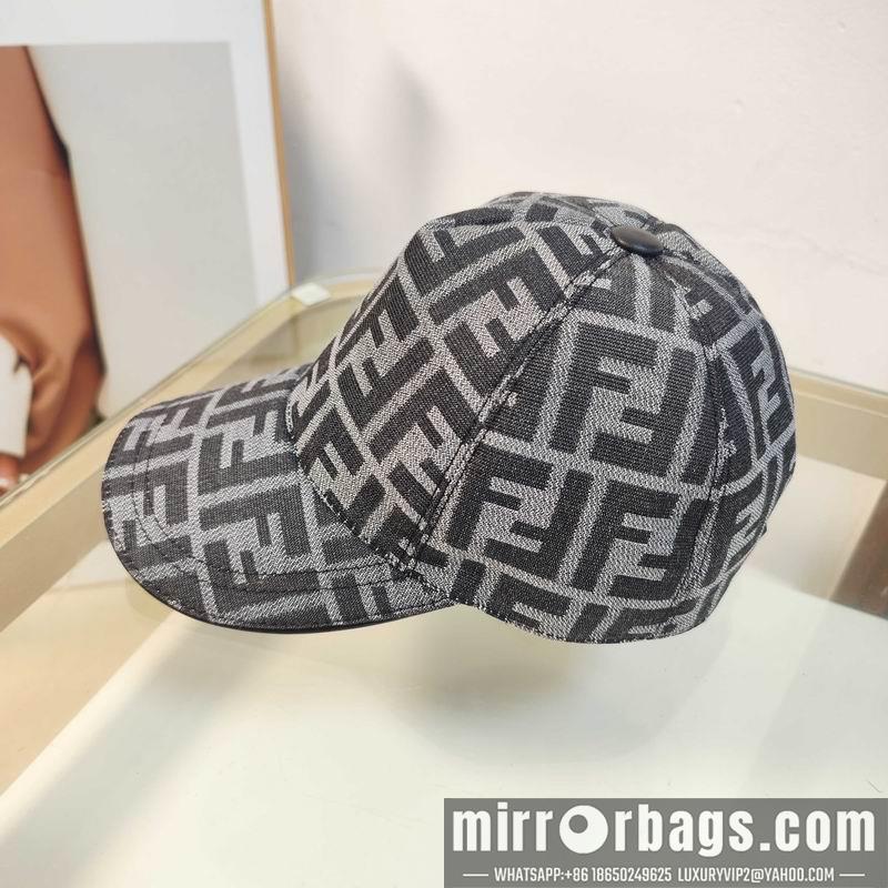 Fendi Hat dx93