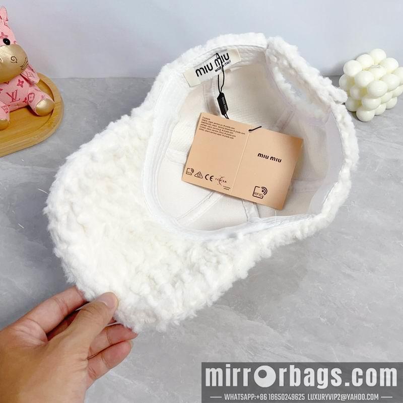 Miumiu Hat dx66