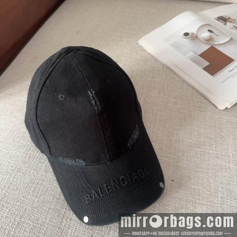 Balenciaga Hat dx23