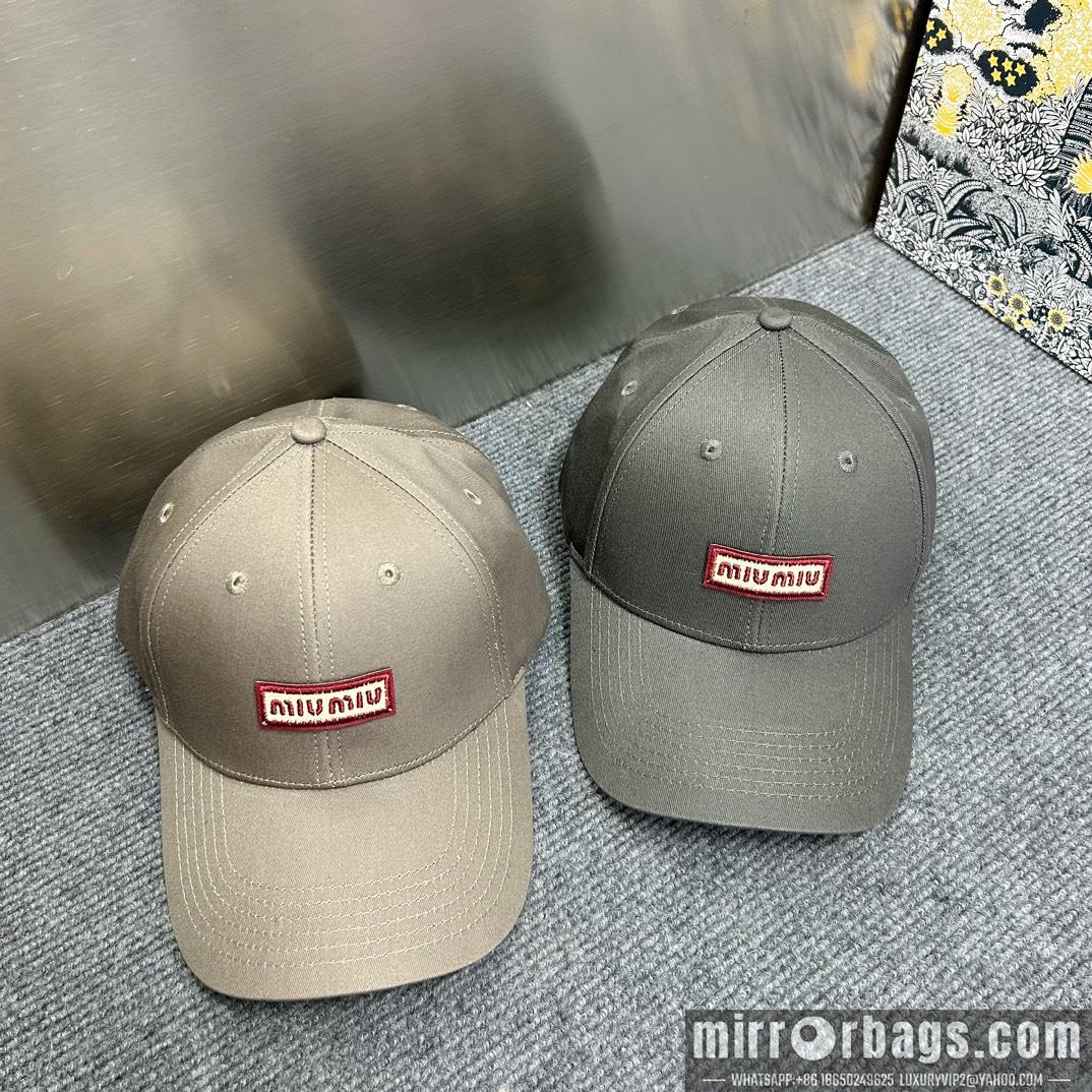 Miumiu Hat dx82