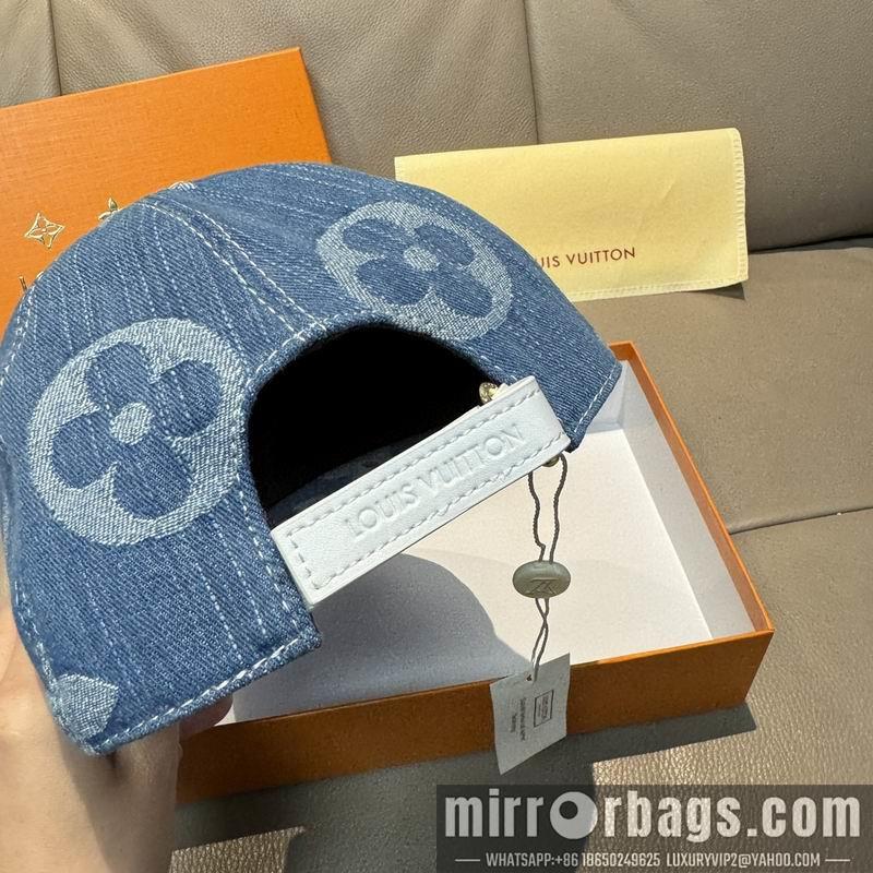 LV Hat dx122