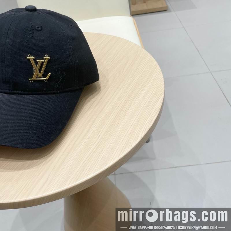 LV Hat 010902